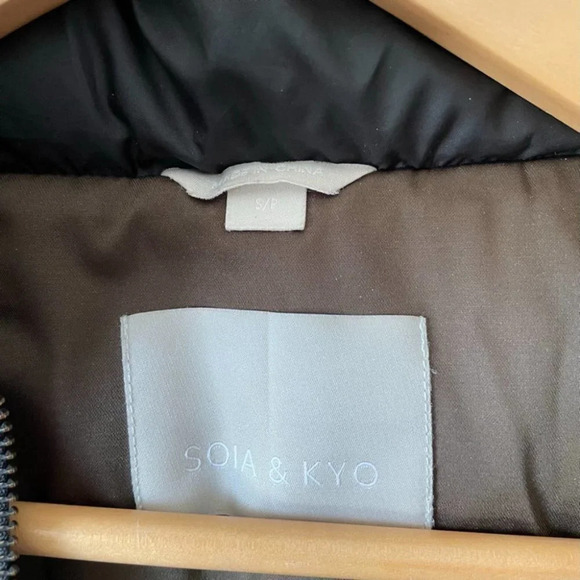 Soia & Kyo BROWN Down  Racoon Fur Hood Long Christy Parka Jacket Coat Sz S - Picture 11 of 13